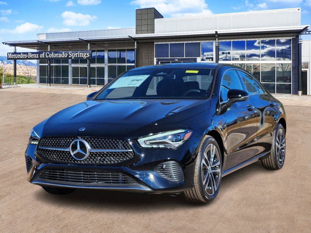 2025 Mercedes Benz CLA 250 4MATIC photo 3
