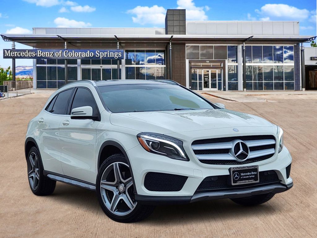 2015 Mercedes-Benz GLA GLA250 4MATIC's photo