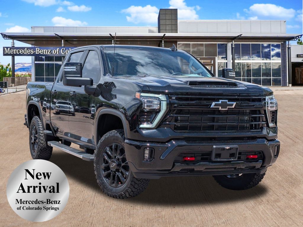 2026 Chevrolet Silverado HD LT 4WD Crew Cab Standard Box's photo