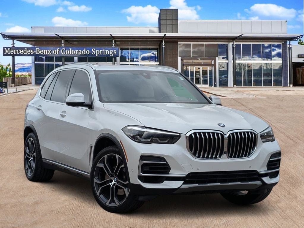 2022 BMW X5 xDrive40i's photo
