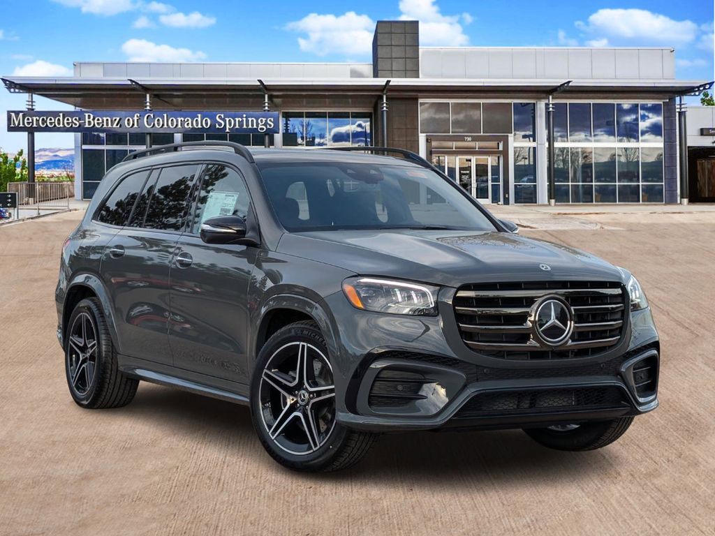 2026 Mercedes-Benz GLS Base's photo
