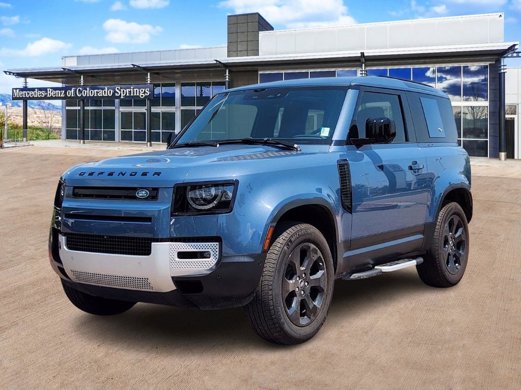 2023 Land Rover Defender 90 S photo 3