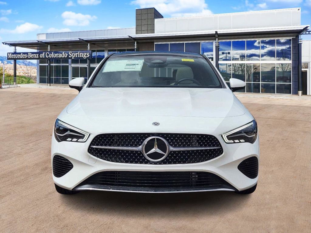 2025 Mercedes Benz CLA 250 4MATIC photo 2
