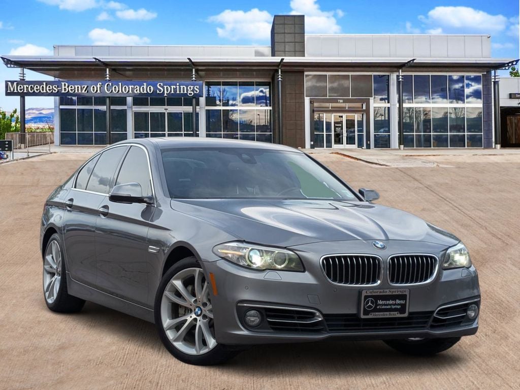 2015 BMW 5 Series 535i xDrive Sedan Luxury Line's photo