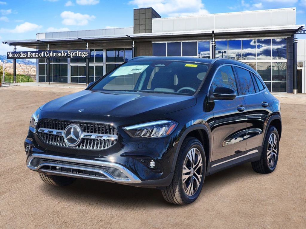 2025 Mercedes Benz GLA 250 4MATIC photo 3
