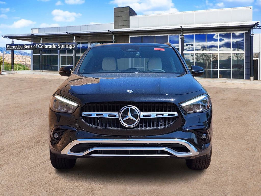 2026 Mercedes Benz GLA 250 4MATIC photo 2