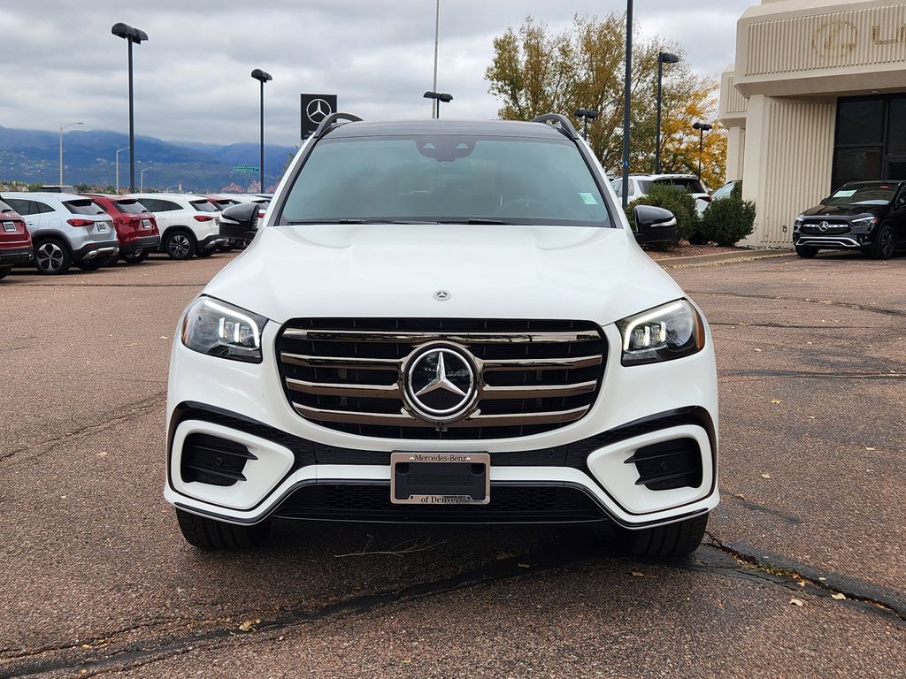 2024 Mercedes Benz GLS 4MATIC photo 2