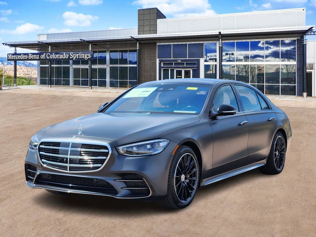 2025 Mercedes Benz S 450 580 4MATIC photo 3