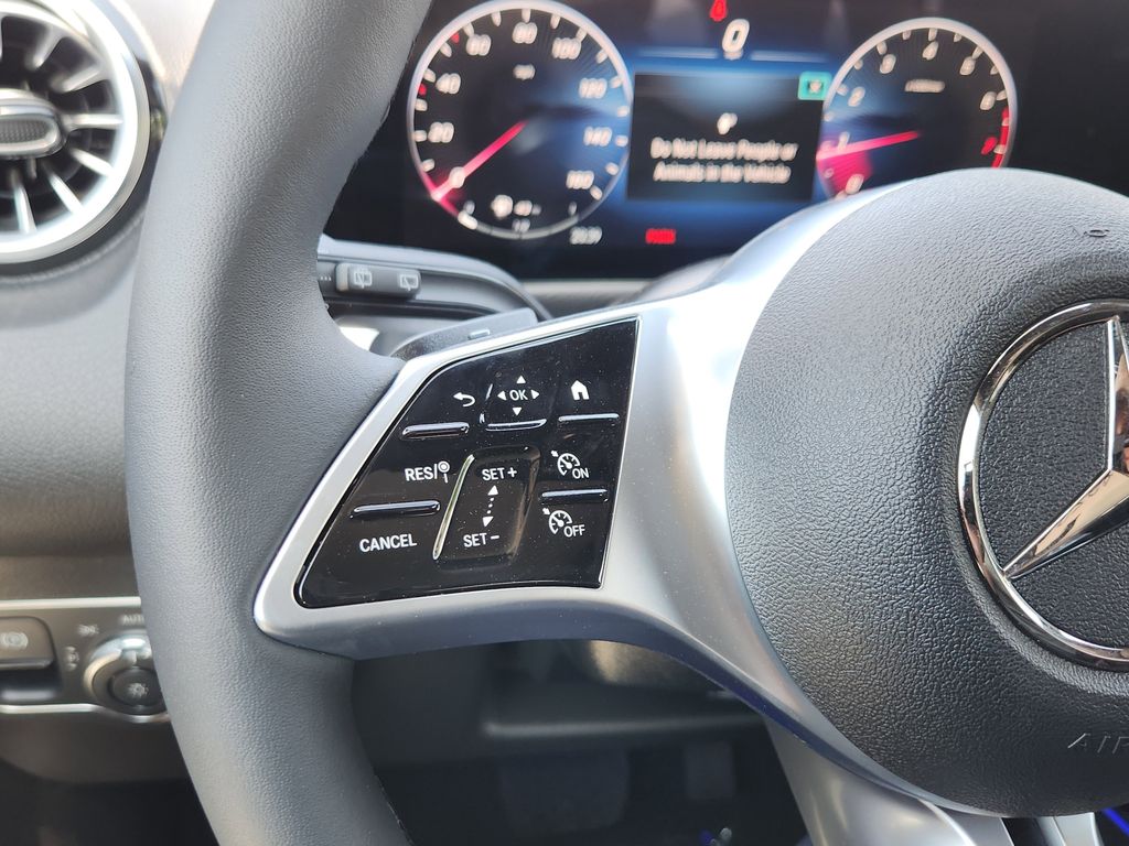 2025 Mercedes-Benz GLB Base - Photo 27