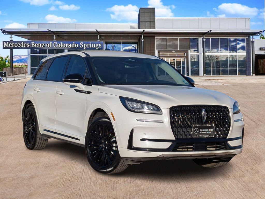 2024 Lincoln Corsair Premiere's photo