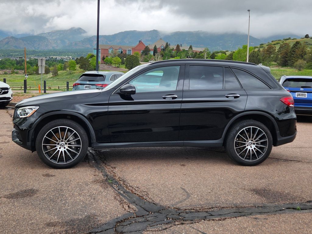 2022 Mercedes Benz GLC 300 4MATIC photo 4