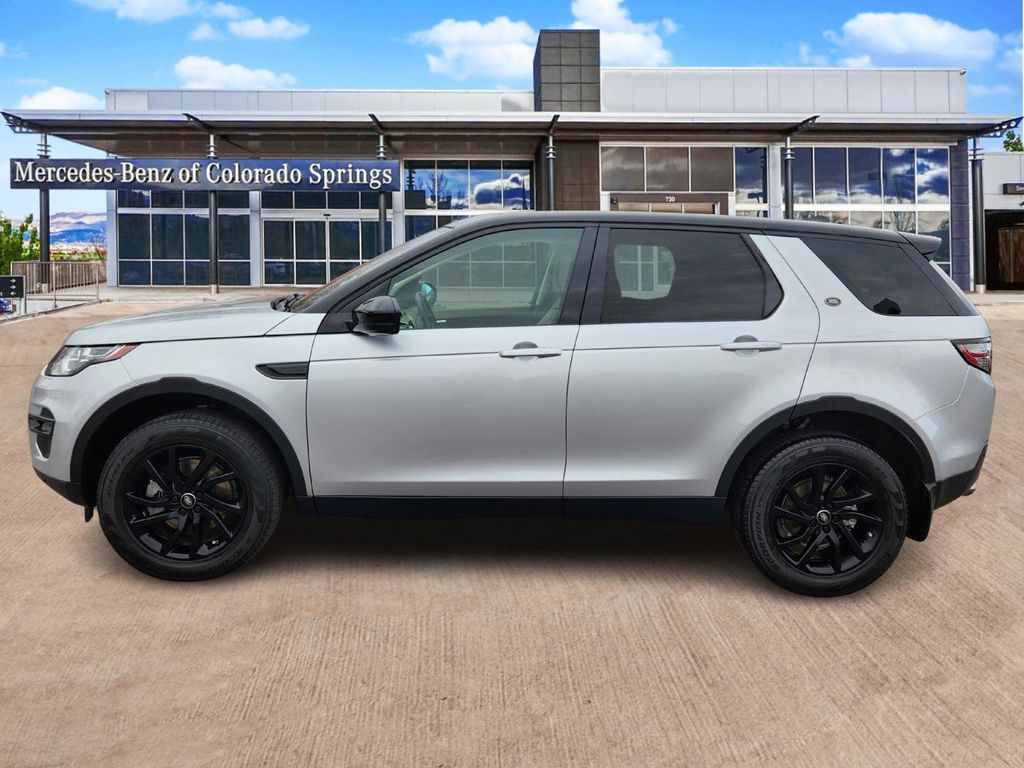 2019 Land Rover Discovery Sport HSE photo 2