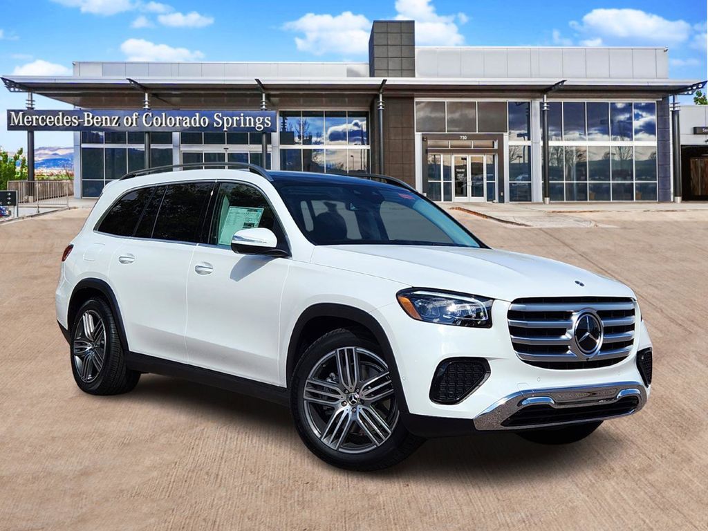 2026 Mercedes-Benz GLS Base's photo