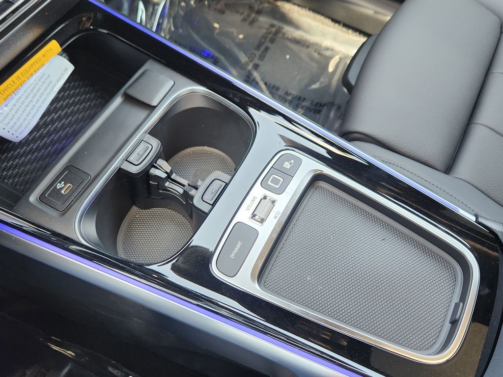 2025 Mercedes-Benz GLB Base - Photo 19