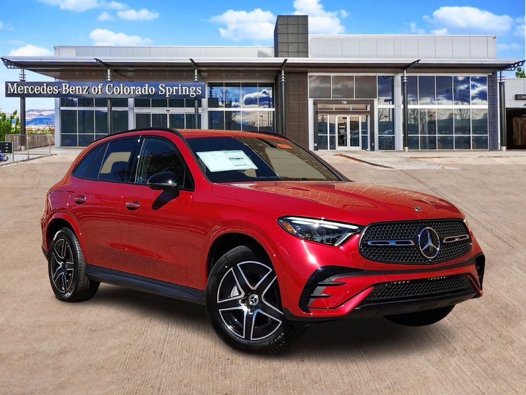 2026 Mercedes-Benz GLC Base's photo