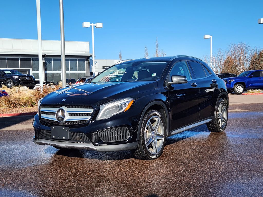 2015 Mercedes Benz GLA 250 4MATIC photo 2