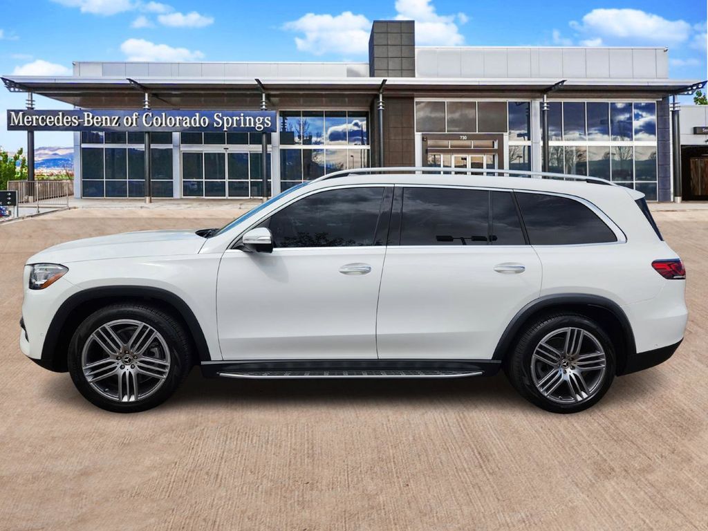 2021 Mercedes Benz GLS 450 4MATIC photo 4