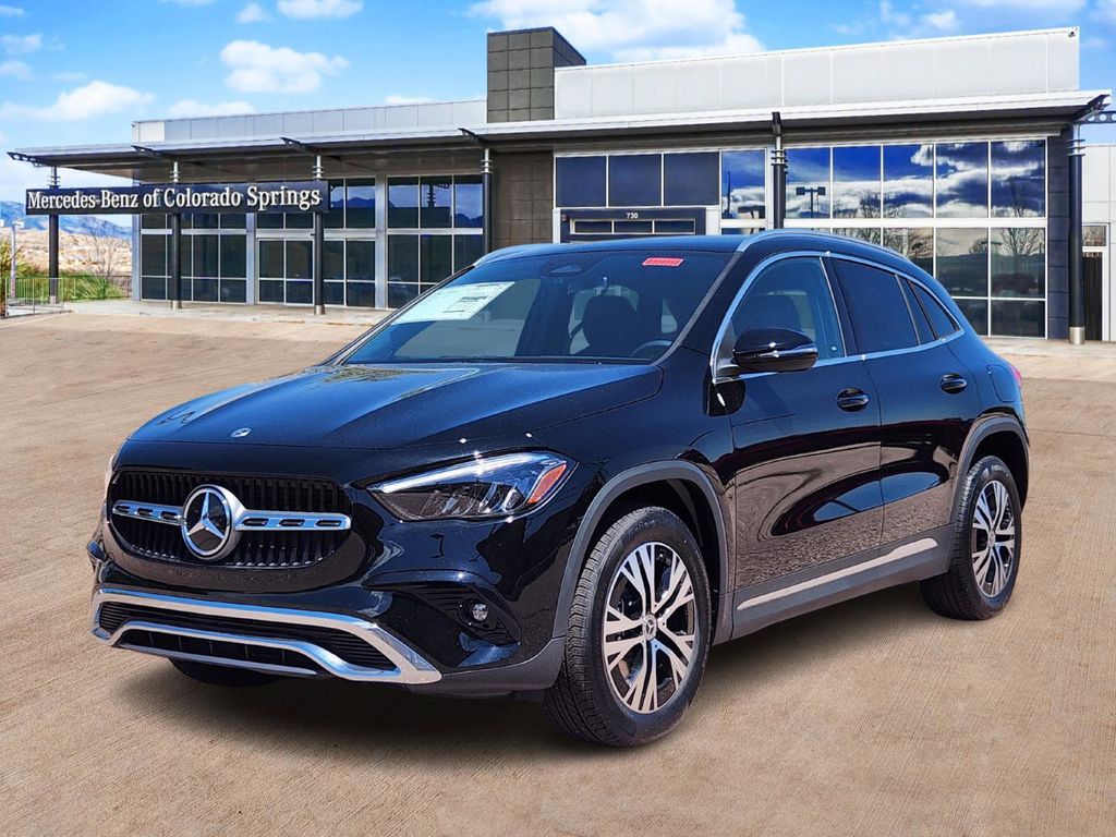 2026 Mercedes Benz GLA 250 4MATIC photo 3