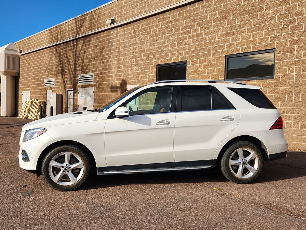 2018 Mercedes Benz GLE 350 4MATIC photo 3