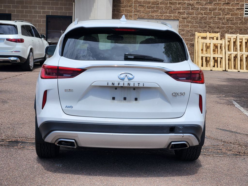 2019 Infiniti QX50 Luxe photo 4