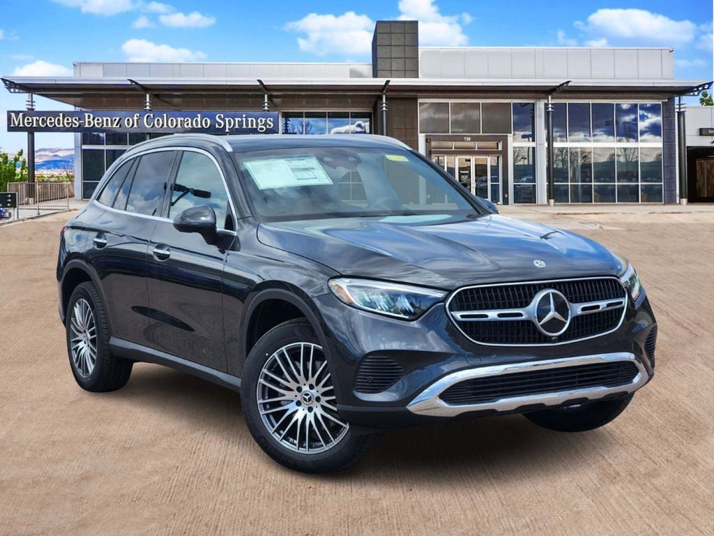 2025 Mercedes-Benz GLC Base's photo