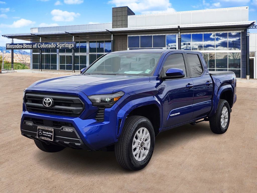 2025 Toyota Tacoma SR5 Double Cab photo 3
