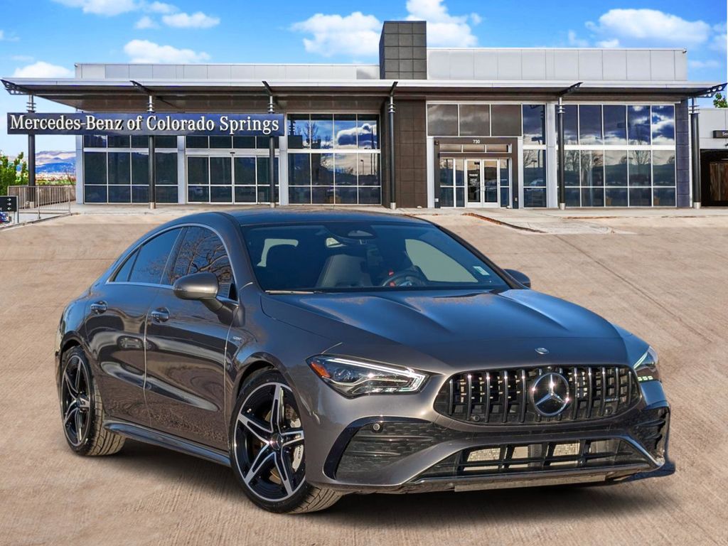 2025 Mercedes Benz CLA 35 AMG 4MATIC photo 2
