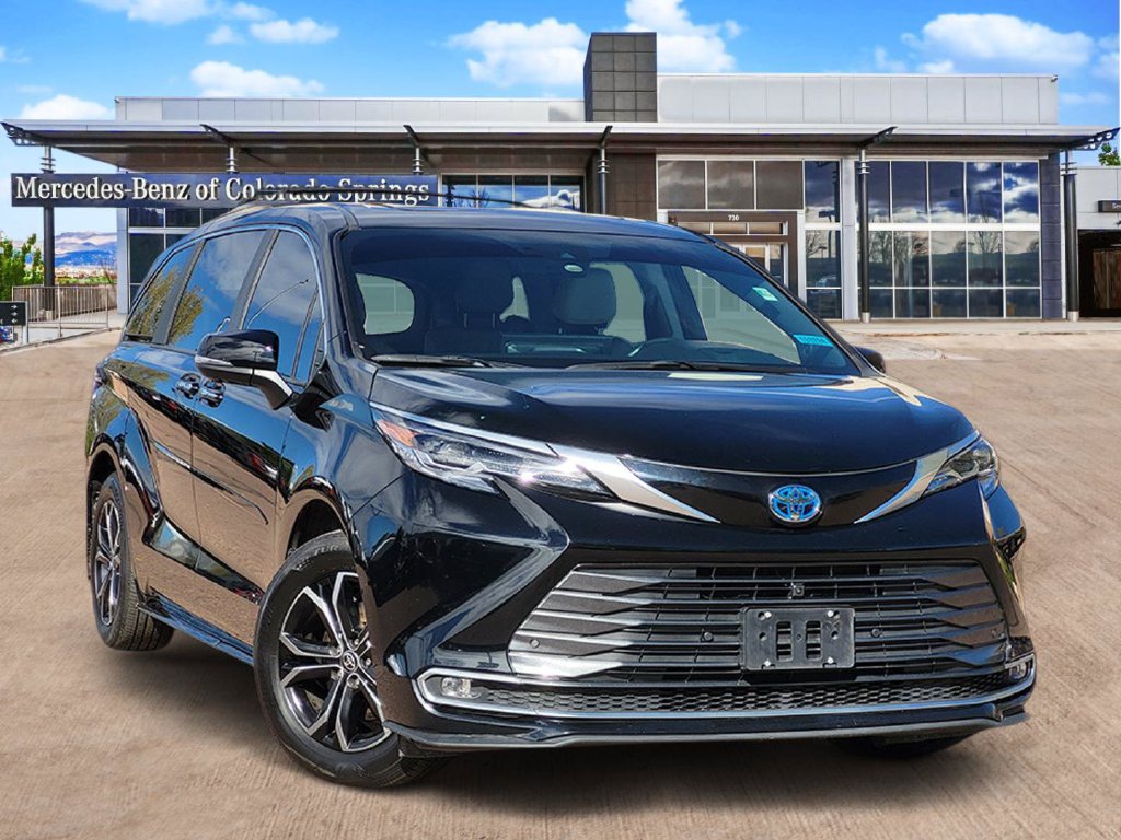 2025 Toyota Sienna Platinum