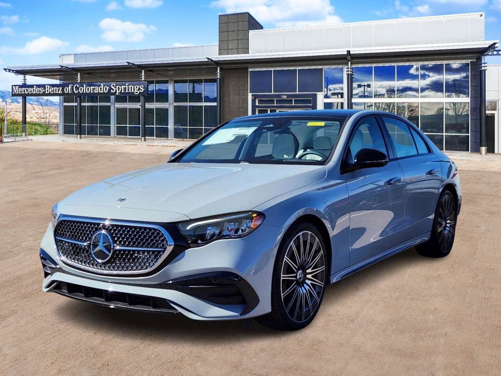 2025 Mercedes Benz E 450 4MATIC photo 3