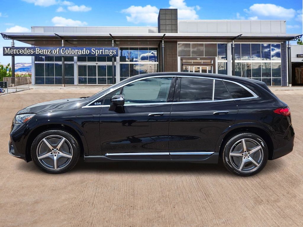 2025 Mercedes Benz 350 4MATIC photo 4