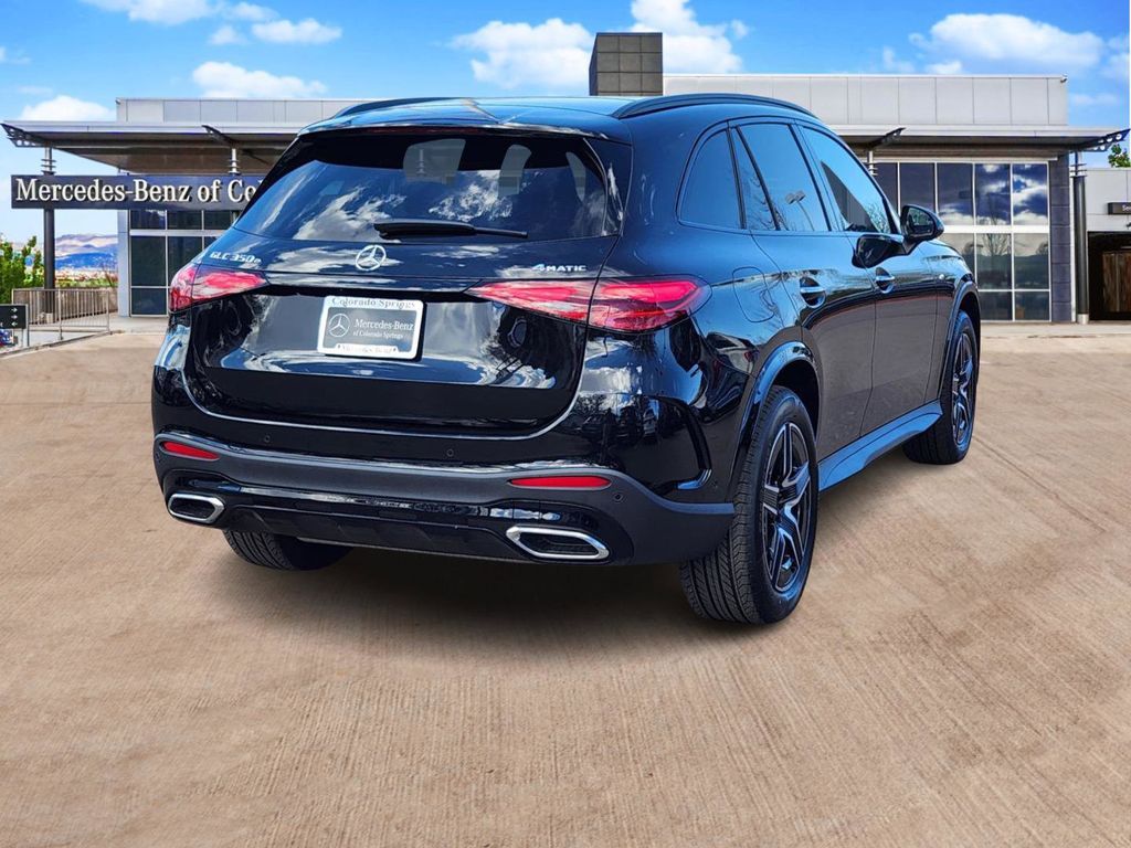 2025 Mercedes Benz GLC 350e 4MATIC photo 4