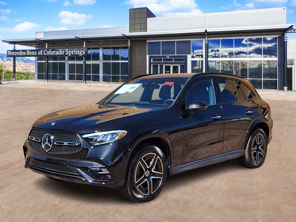 2026 Mercedes Benz GLC 300 4MATIC photo 3