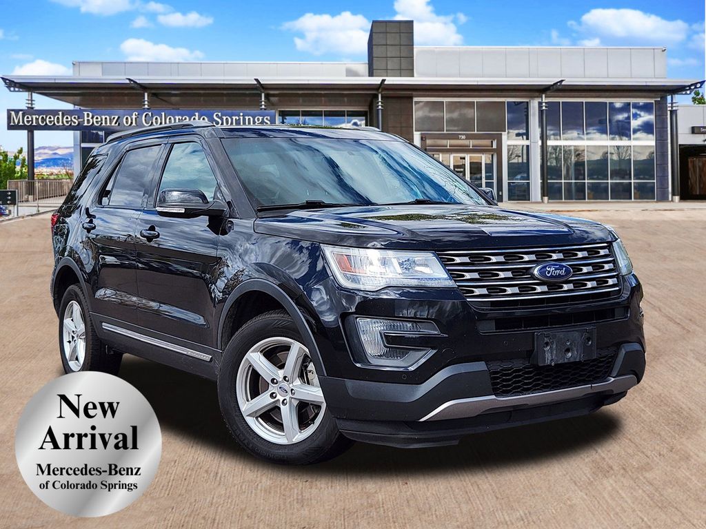 2016 Ford Explorer XLT's photo