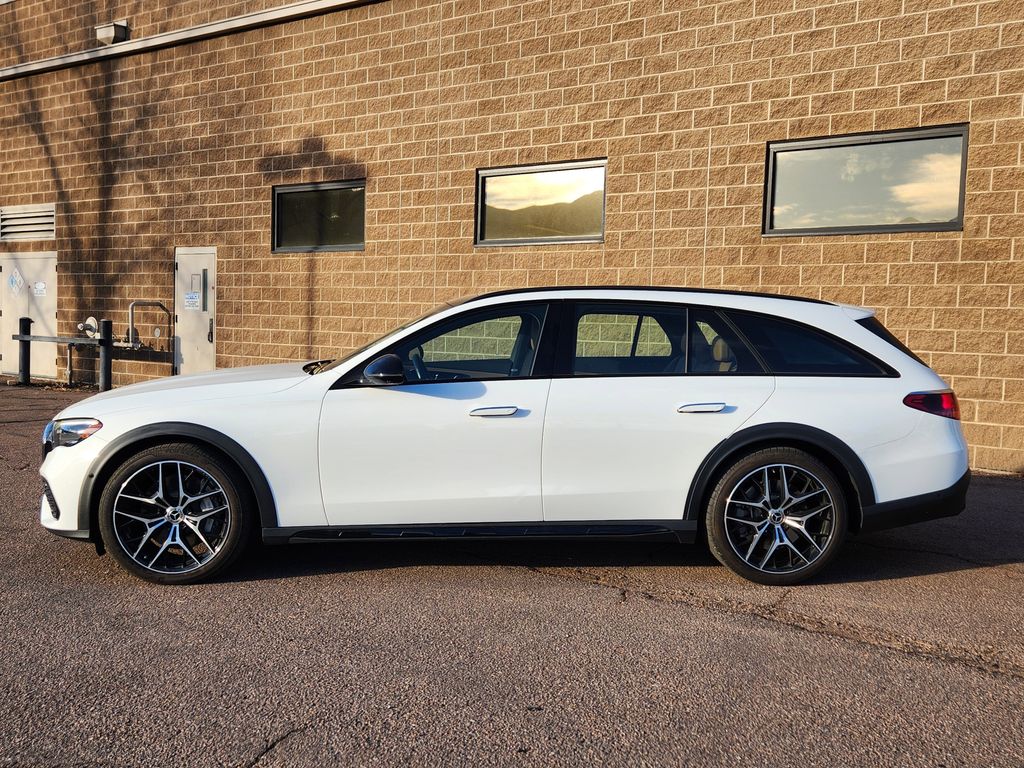 2025 Mercedes Benz E 450 4MATIC All-Terrain Wagon photo 4