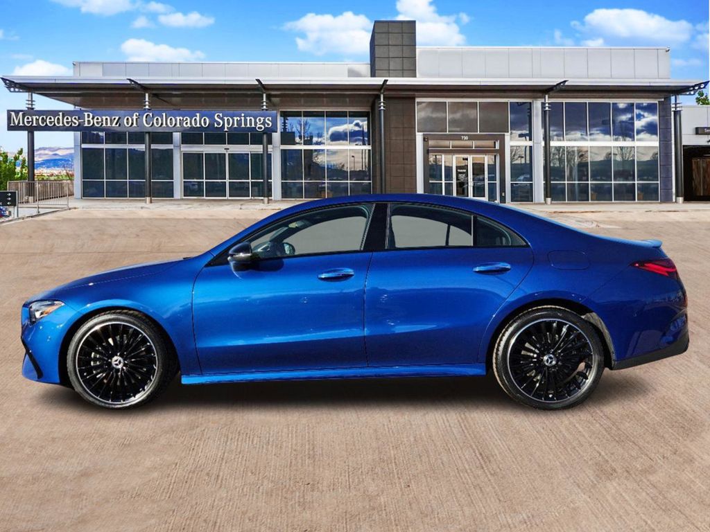 2025 Mercedes Benz CLA 250 4MATIC photo 4
