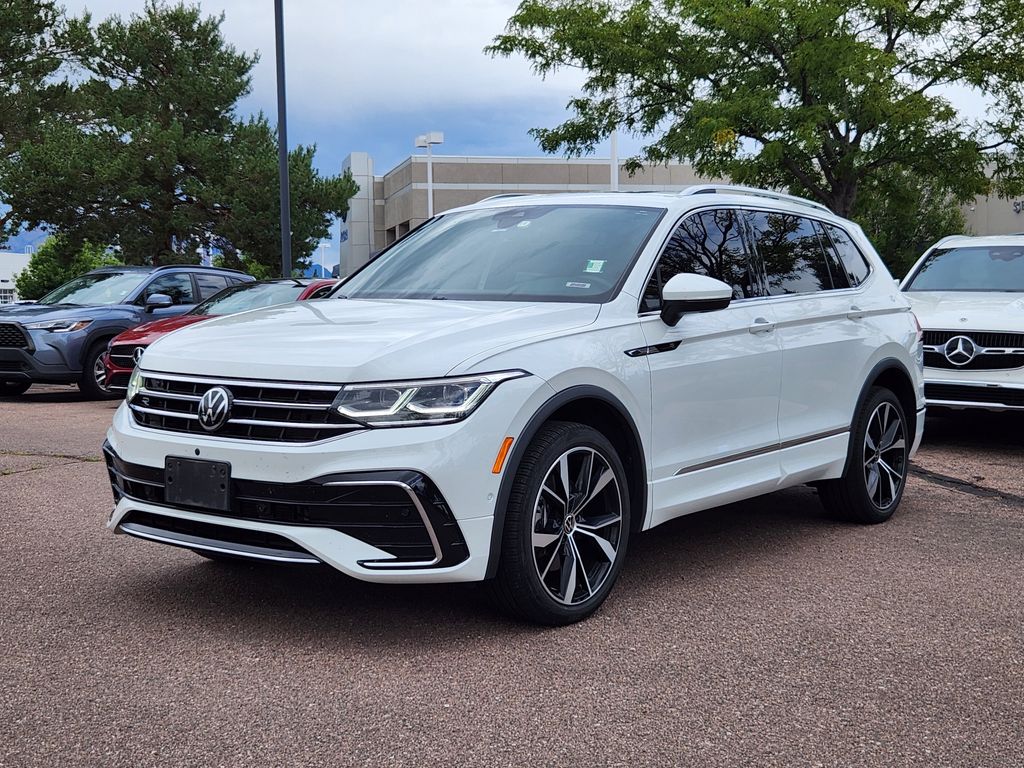 2022 Volkswagen Tiguan SEL Premium R-Line photo 3