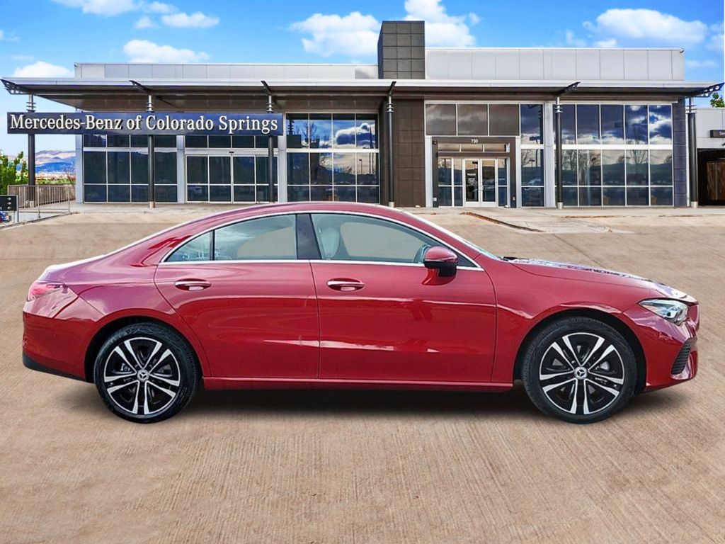 2025 Mercedes Benz CLA 250 4MATIC photo 4