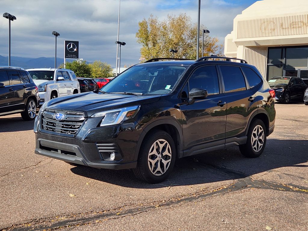 2024 Subaru Forester Premium Base photo 3