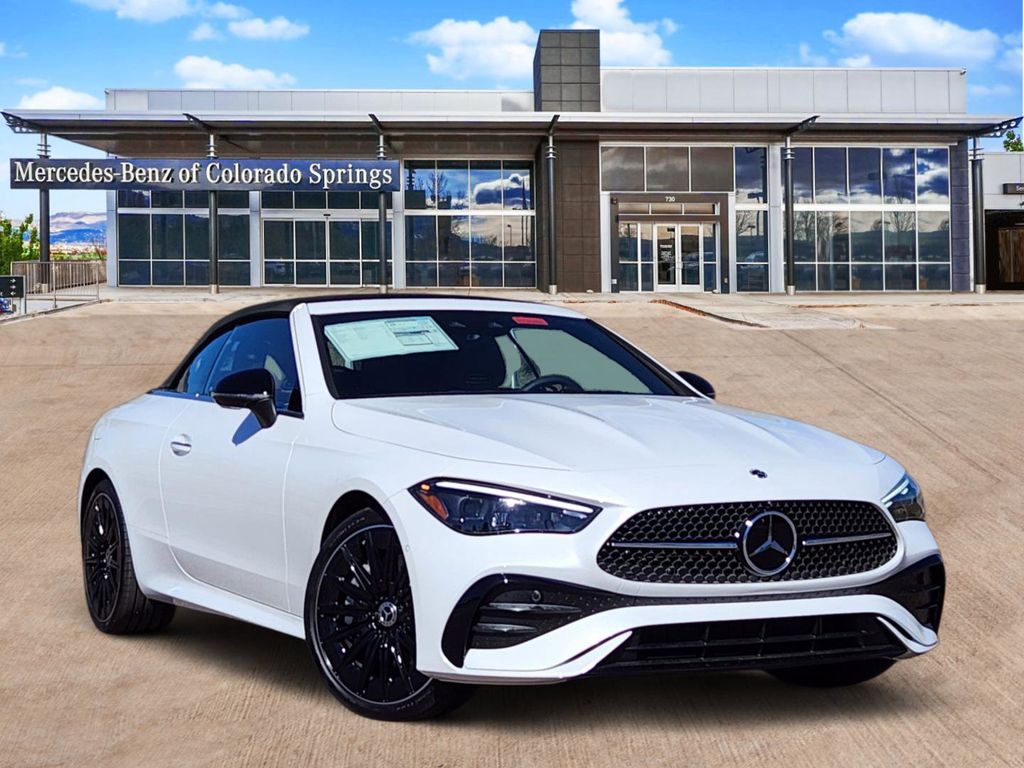 2026 Mercedes-Benz CLE CLE 450 4Matic Cabriolet's photo