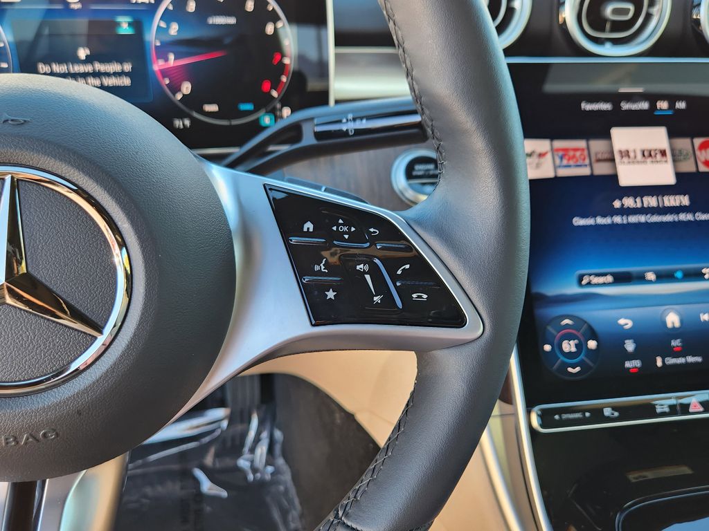 2025 Mercedes-Benz C-Class Sedan C 300 - Photo 28