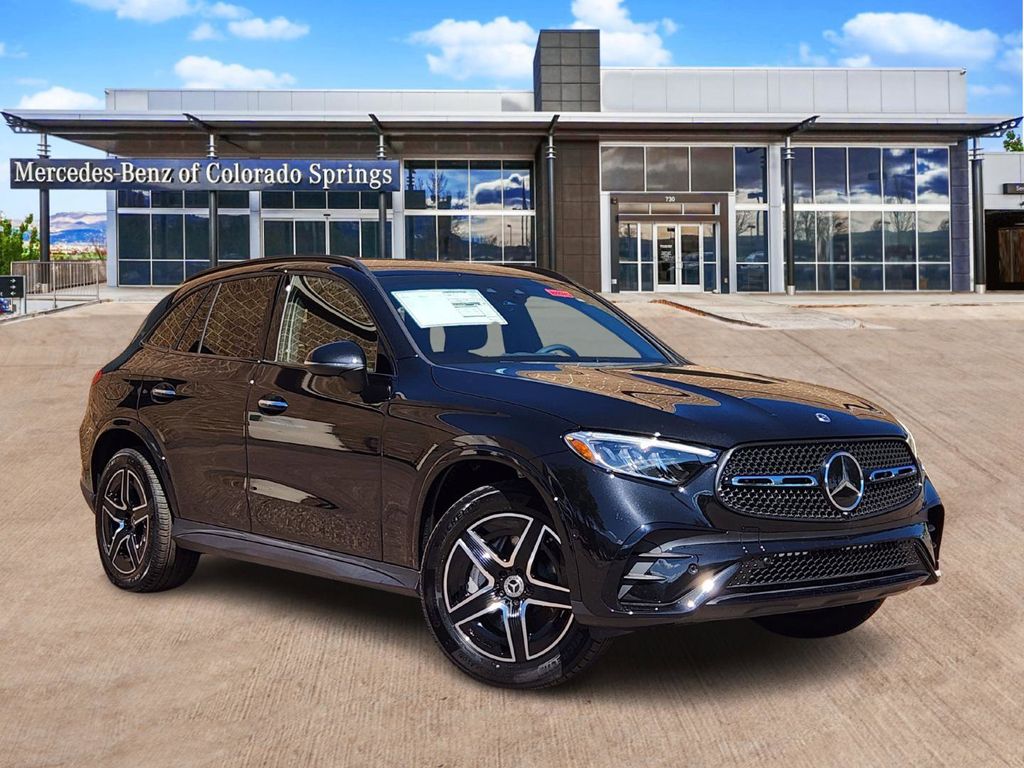 2026 Mercedes-Benz GLC
