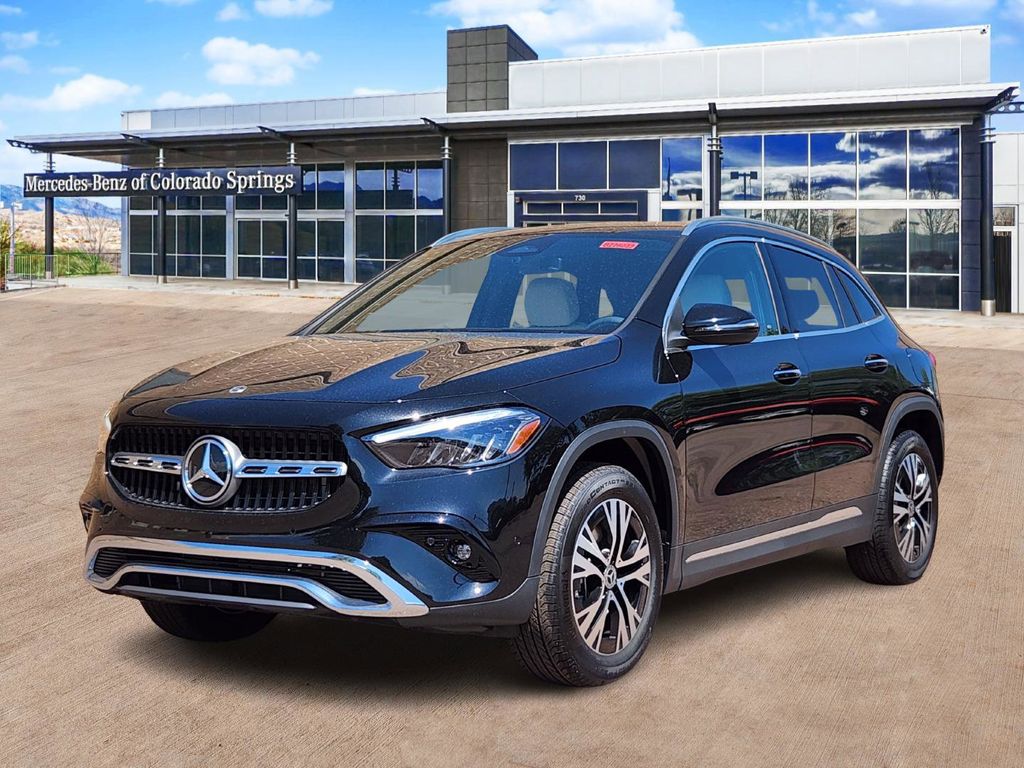 2026 Mercedes Benz GLA 250 4MATIC photo 3