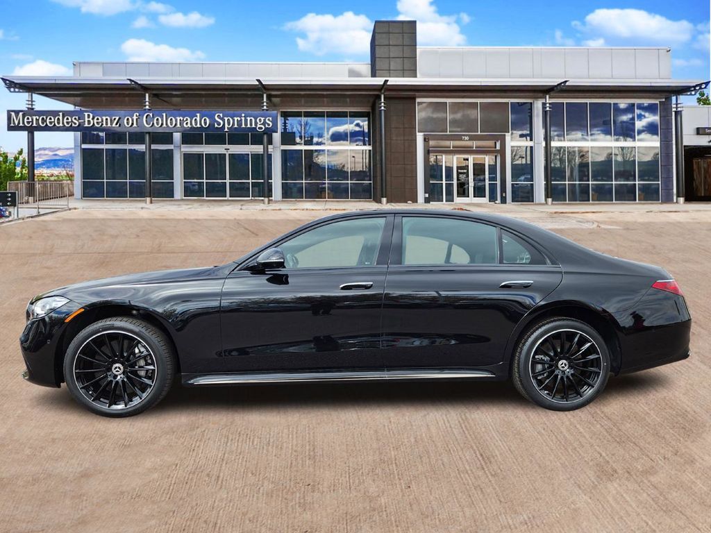 2025 Mercedes Benz S 580 4MATIC photo 4