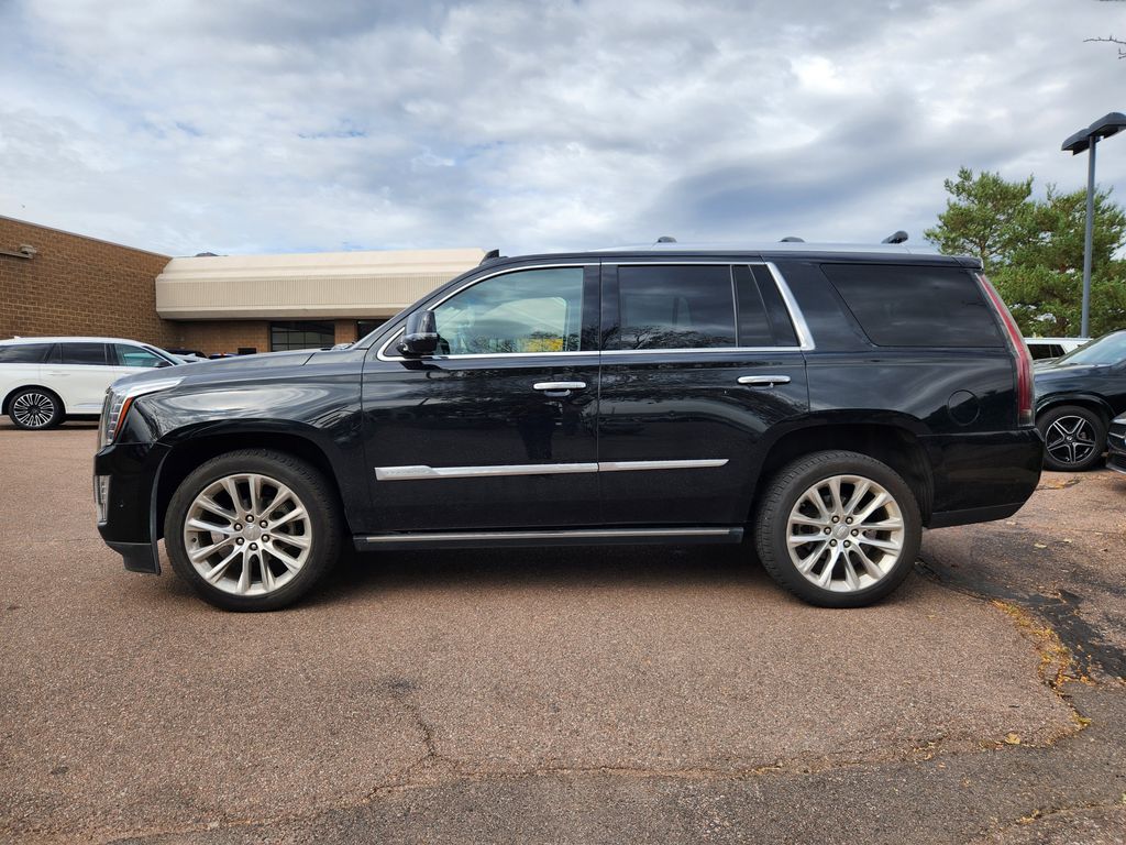2018 Cadillac Escalade Premium Luxury photo 4