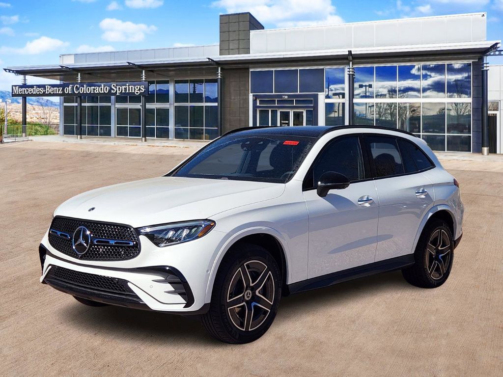 2026 Mercedes Benz GLC 300 4MATIC photo 3
