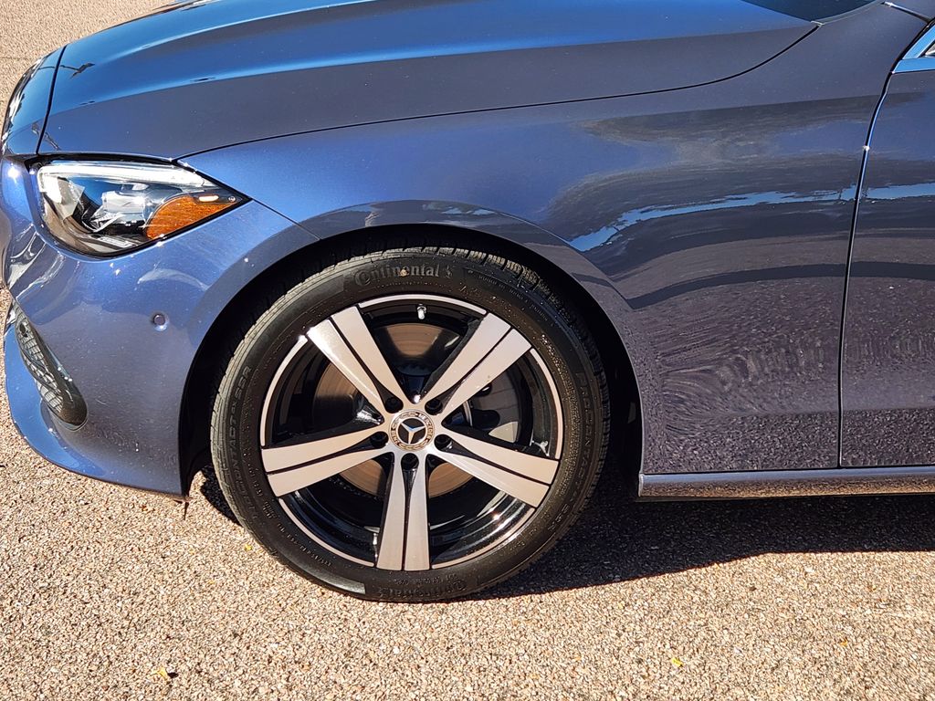 2025 Mercedes-Benz C-Class Sedan C 300 - Photo 9