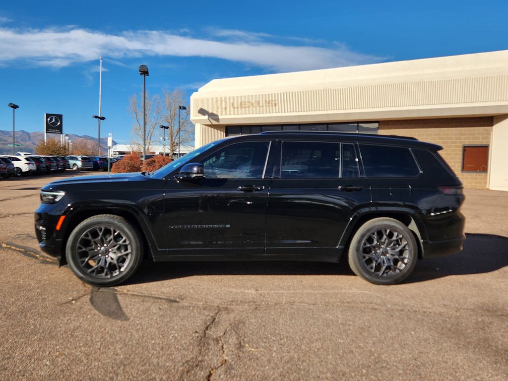 2025 Jeep Grand Cherokee L Summit photo 2