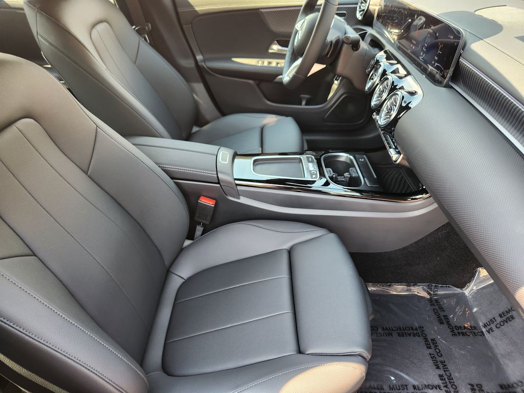 2026 Mercedes-Benz CLA CLA 250 - Photo 13