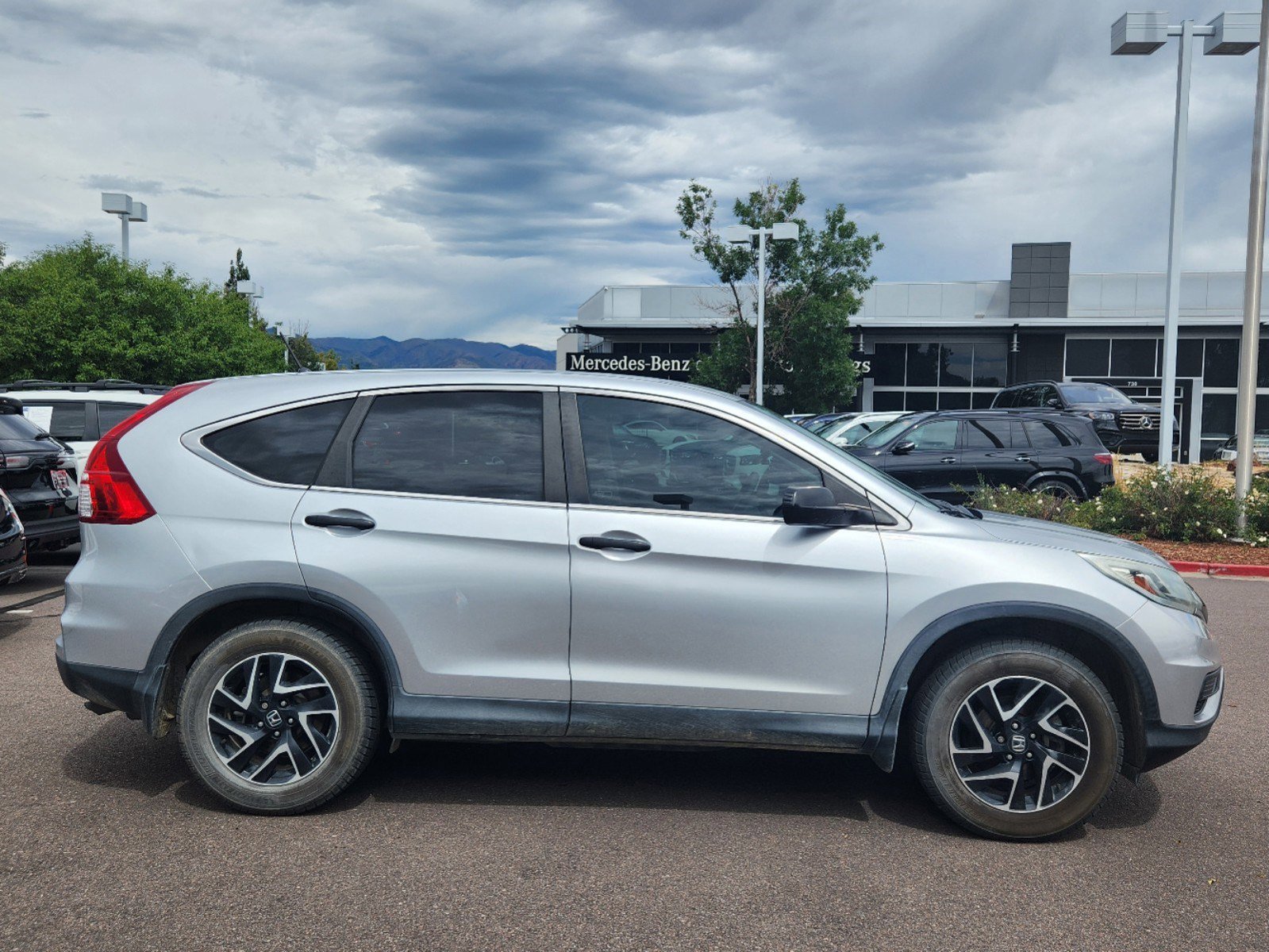 Used 2016 Honda CR-V SE with VIN 2HKRM4H42GH627371 for sale in Colorado Springs, CO