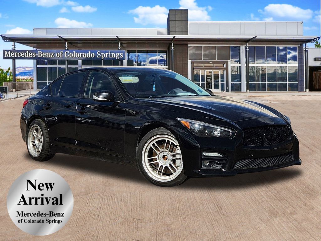 2014 INFINITI Q50 Premium
